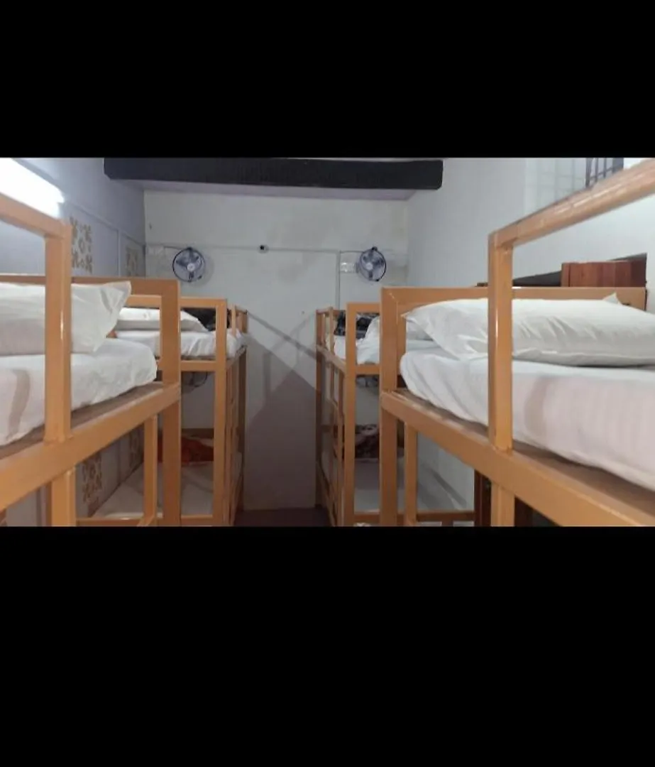 ורנאסי Singh Homestay